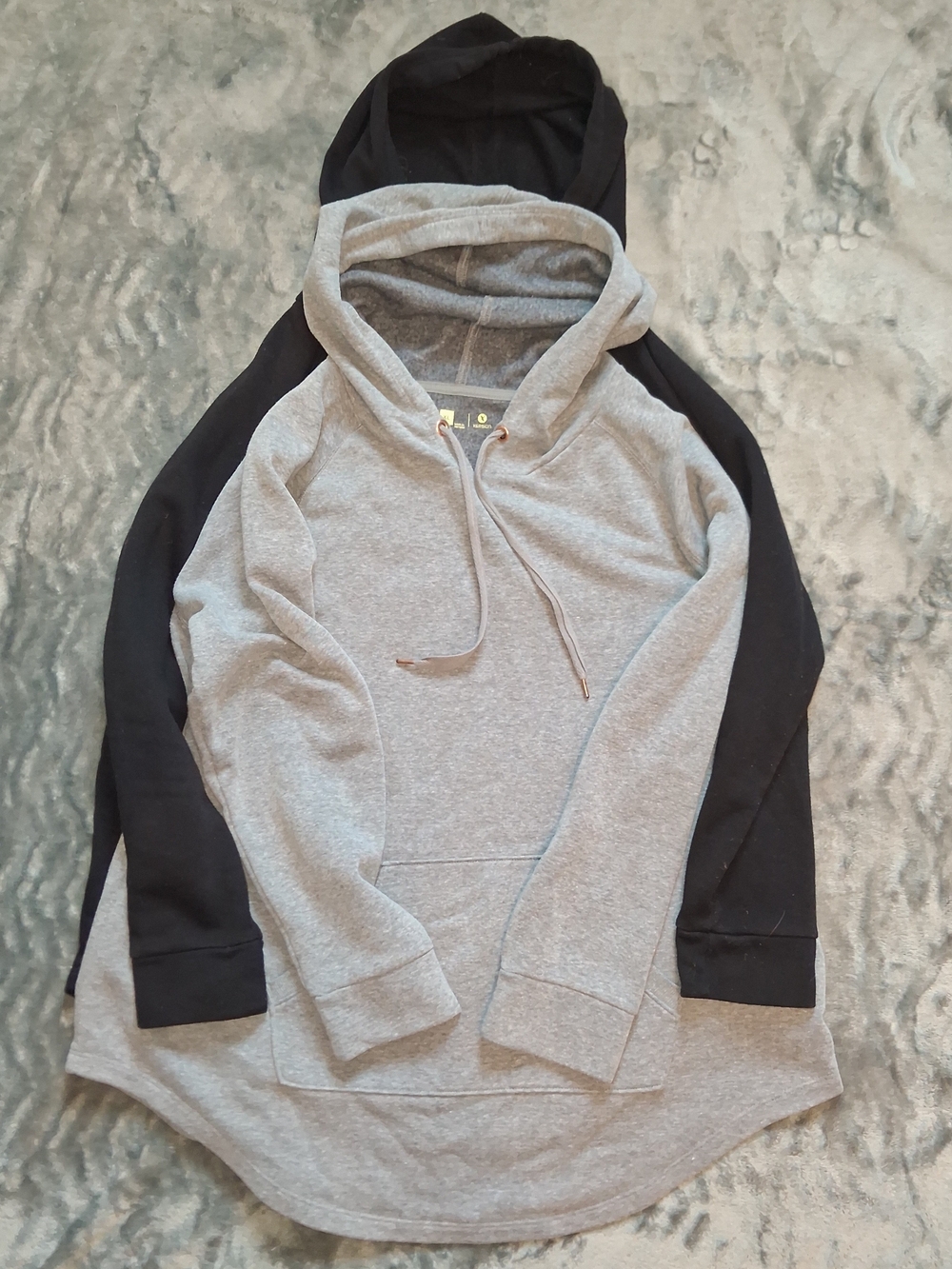Bundle Of 2 Exersion Womens  Activewear Sweatshirt Hoodie XL Black And Gray